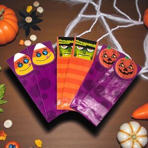 Hallmark Halloween Treat Bags Set of 6 Pumpkin Candy Corn Monster Open Box